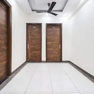 3* Hotel Collection O Leaf Residency